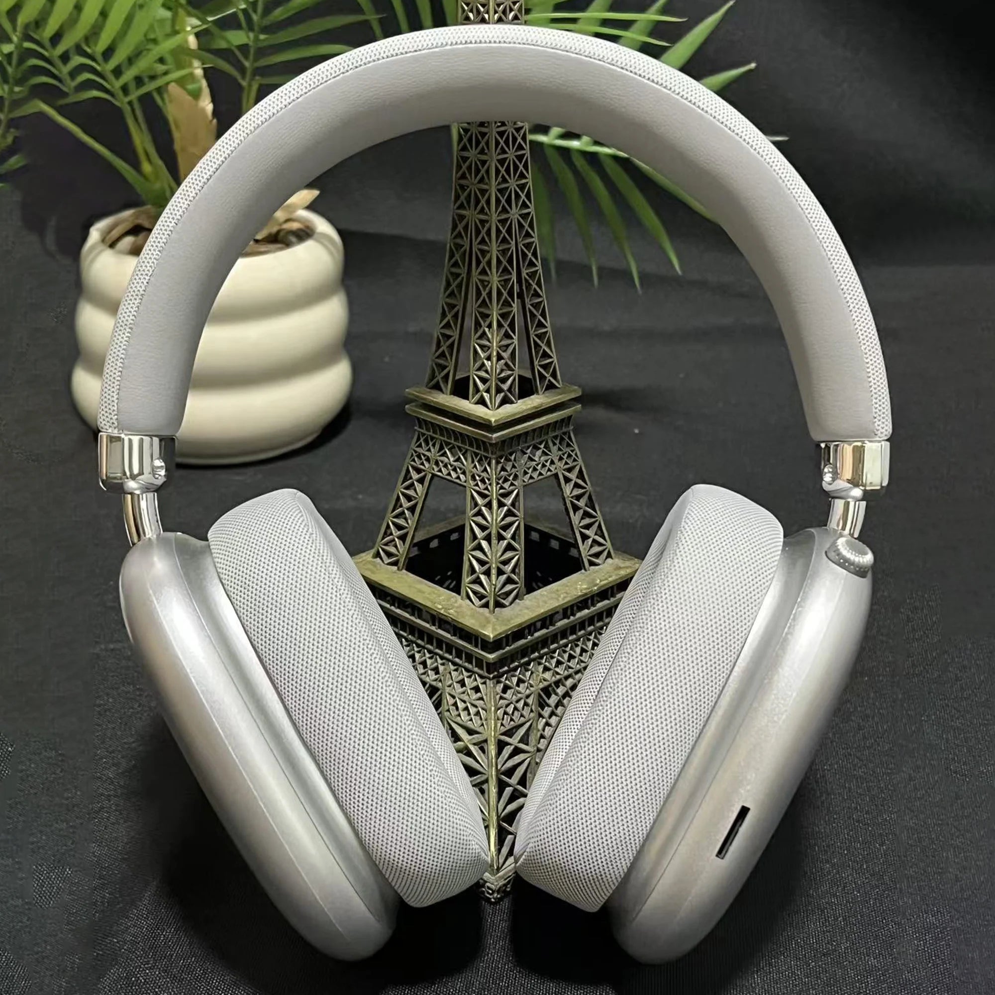 P959 Bluetooth Headphones Over-Ear Knob Design Low Latency 12H Long Playtime Lightweight for Sports Gaming Phone