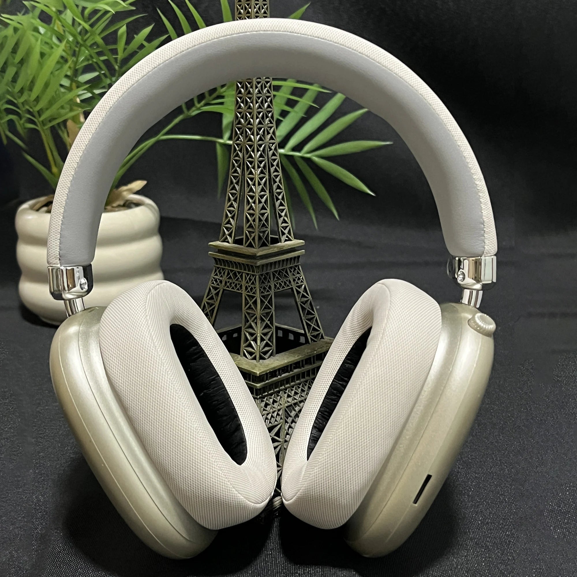 P959 Bluetooth Headphones Over-Ear Knob Design Low Latency 12H Long Playtime Lightweight for Sports Gaming Phone